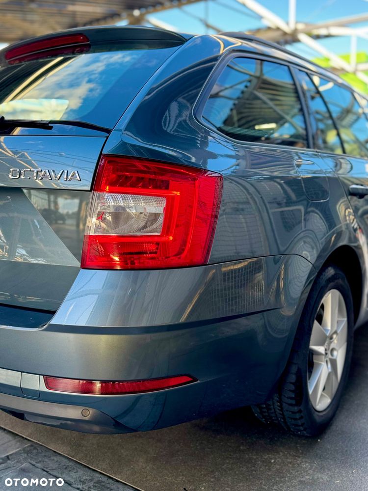 Skoda Octavia 2.0 TDI SCR Ambition DSG - 19