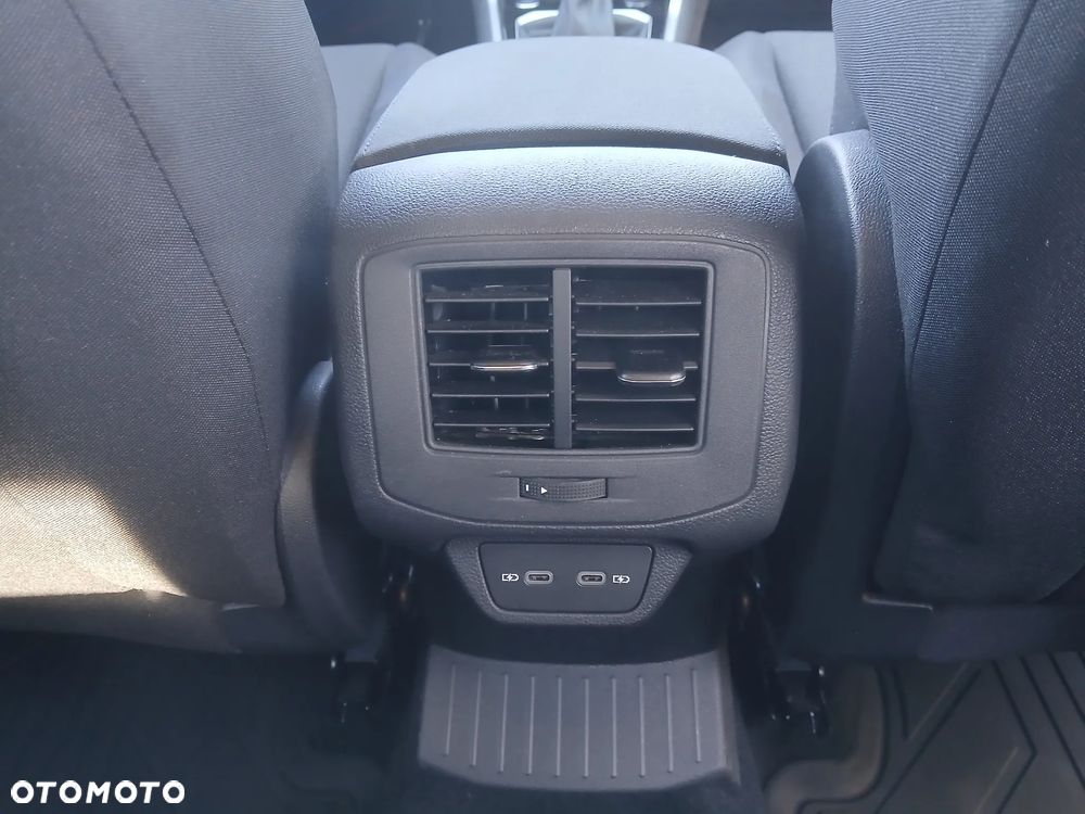 Volkswagen T-Roc 1.5 TSI Special Edition DSG - 11