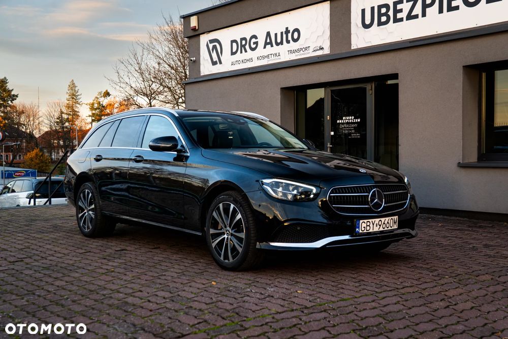 Mercedes-Benz Klasa E 300 AMG/Avantgarde