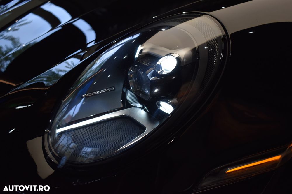 Porsche 911 - 9
