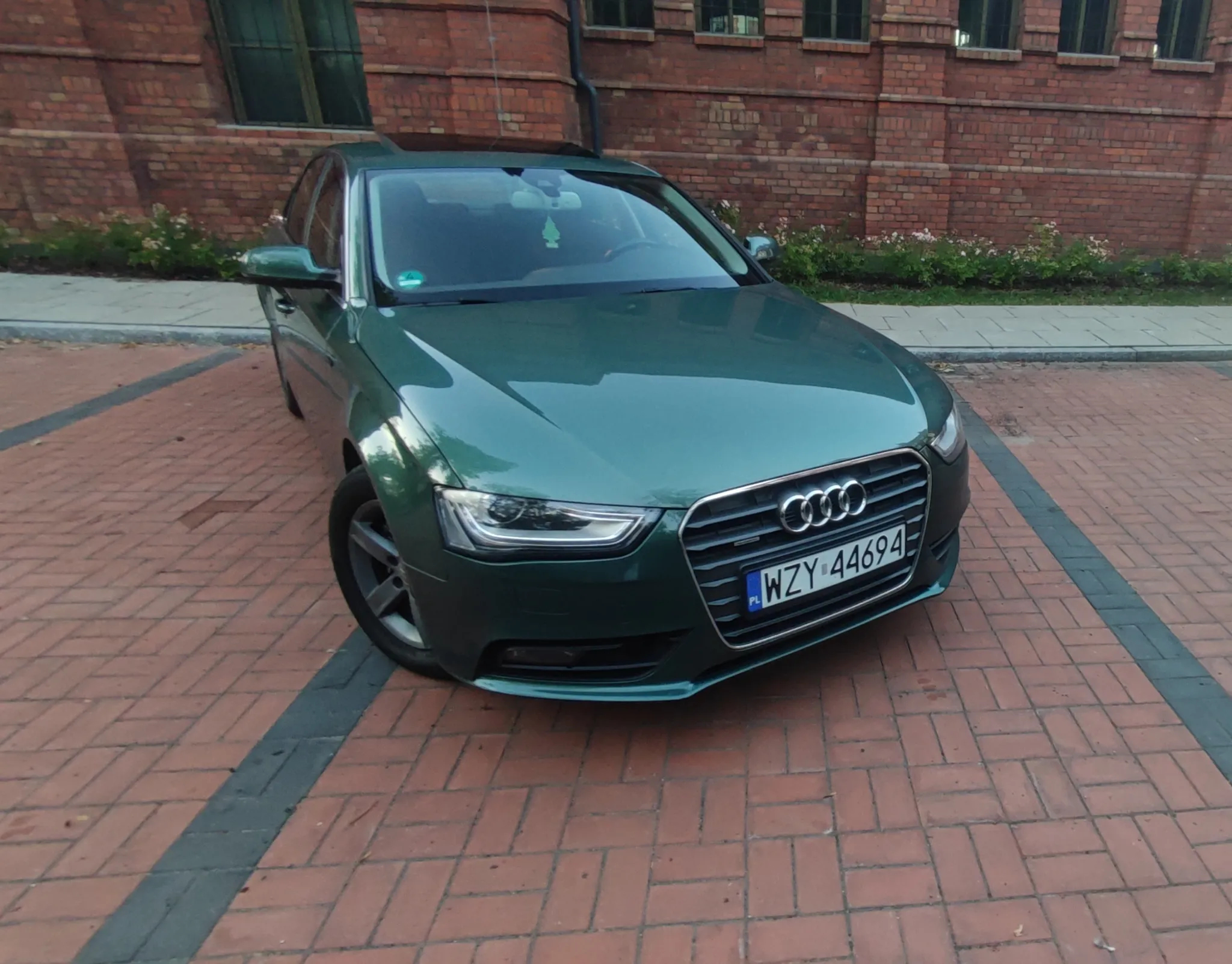 Audi A4 2.0 TDI Quattro - 12