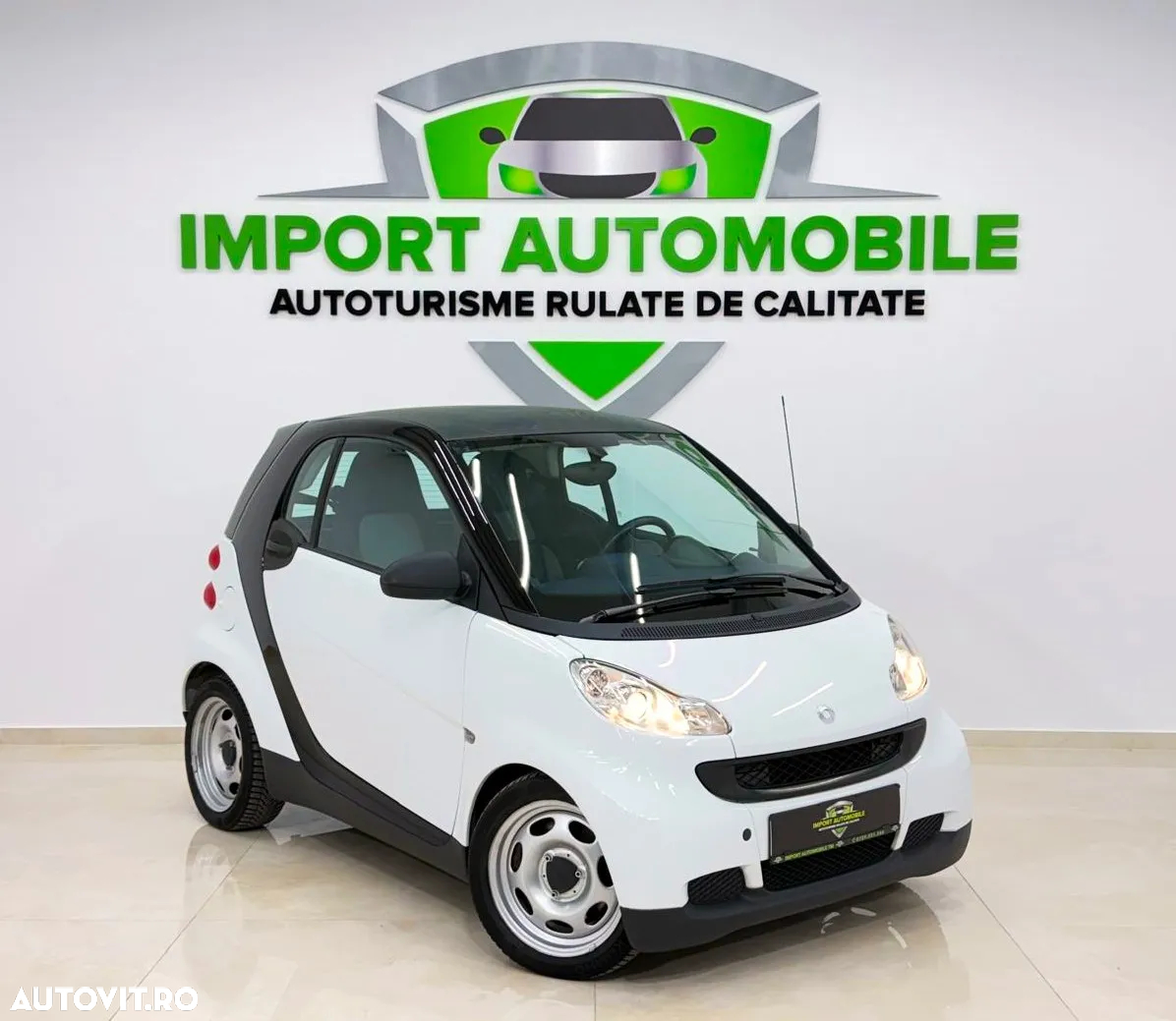 Smart Fortwo coupe softouch black&white limited micro hybrid drive - 4
