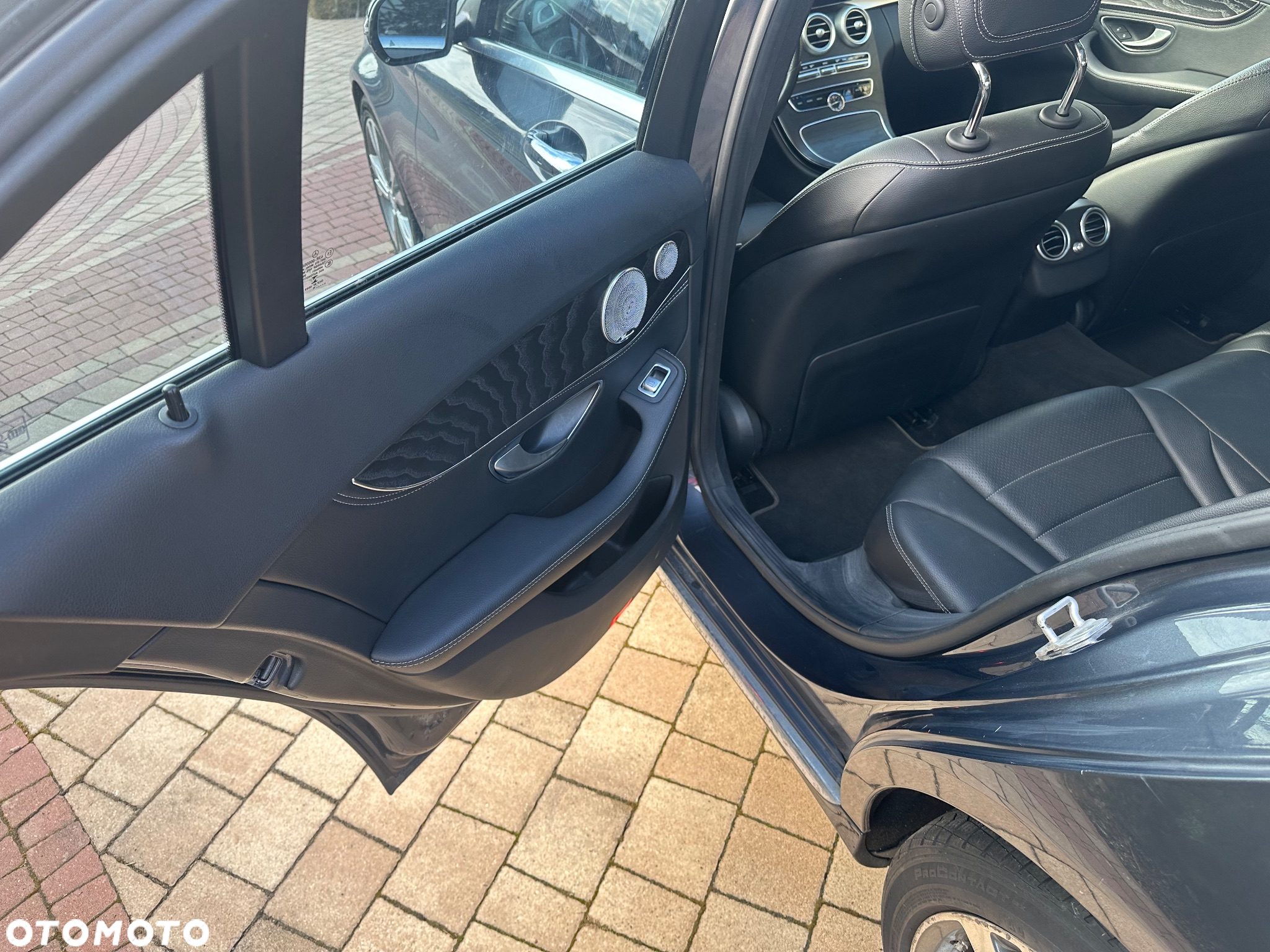 Mercedes-Benz Klasa C 300 7G-TRONIC - 22