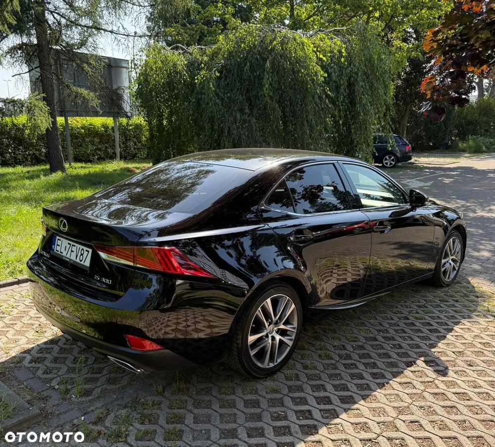 Lexus IS 200t / 300 Elegance - 3