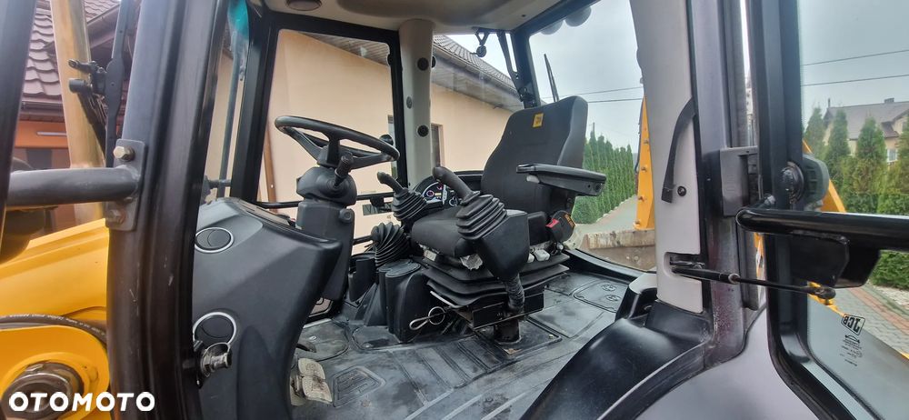 JCB 3cx - 7