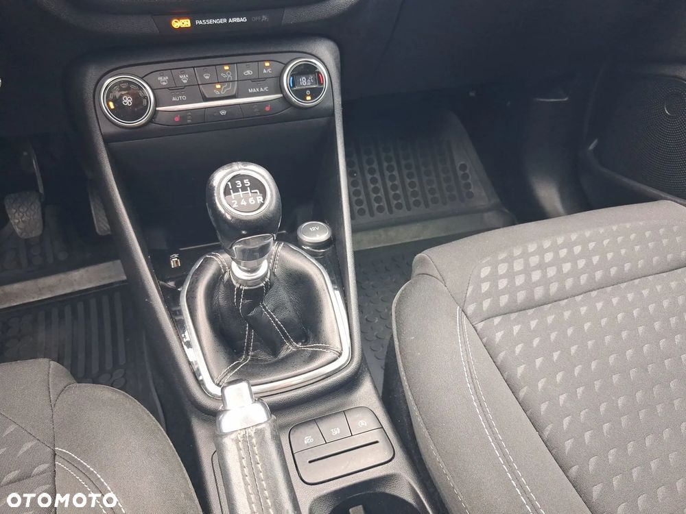 Ford Fiesta 1.0 EcoBoost Titanium X - 29