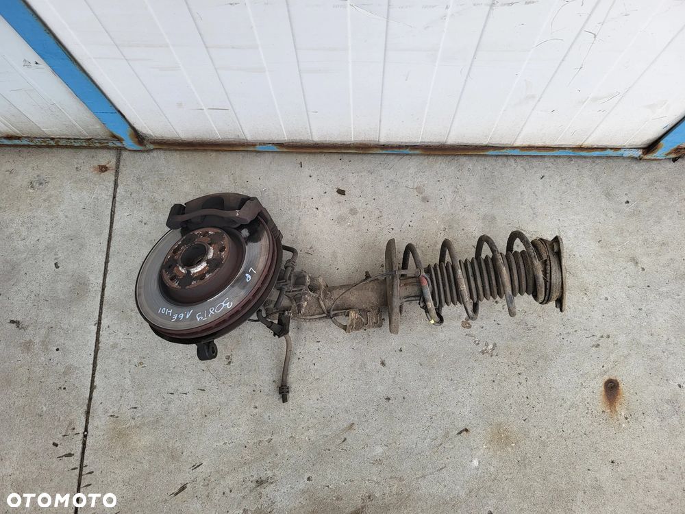 Amortyzator McPherson przedni lewy Peugeot 308 T9 1.6 E HDI - 1