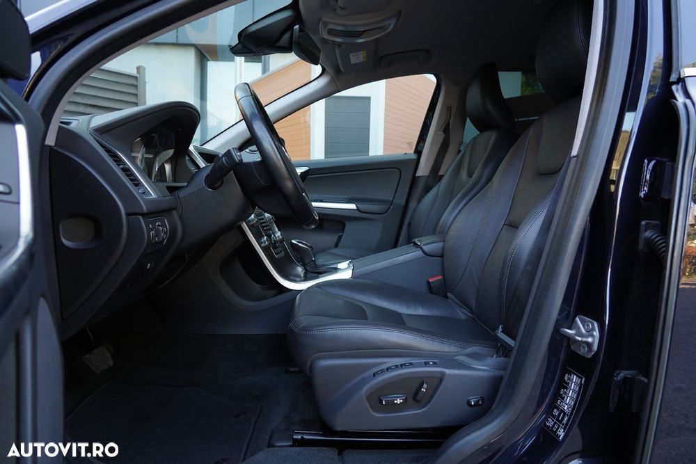 Volvo XC 60 D5 AWD Aut. Summum - 11