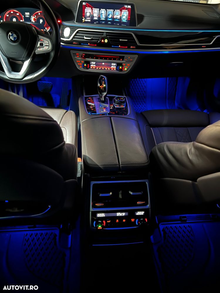 BMW Seria 7 740d xDrive - 25
