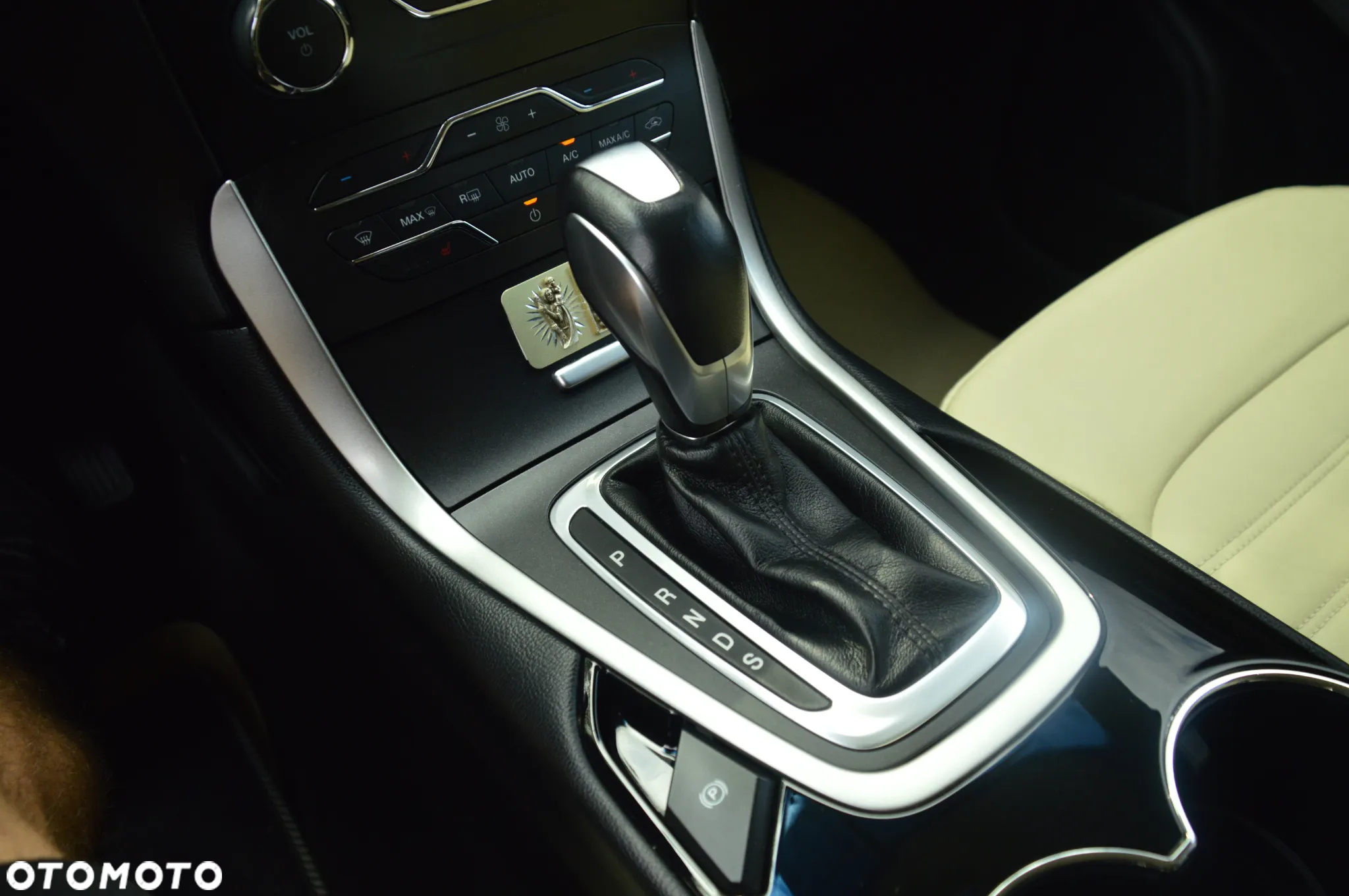 Ford Edge - 14