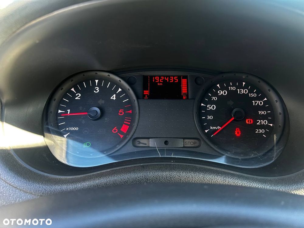 Renault Clio - 18