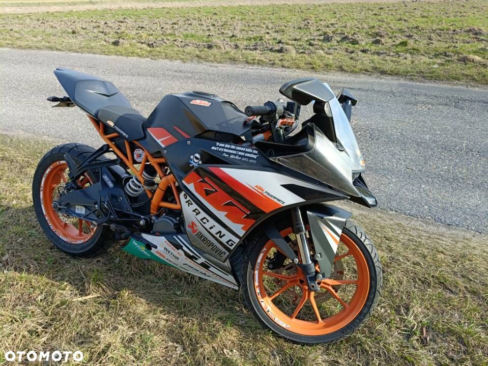 KTM RC 125 - 9