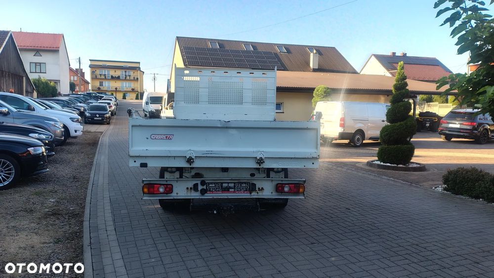 Mitsubishi FUSO CANTER - 4