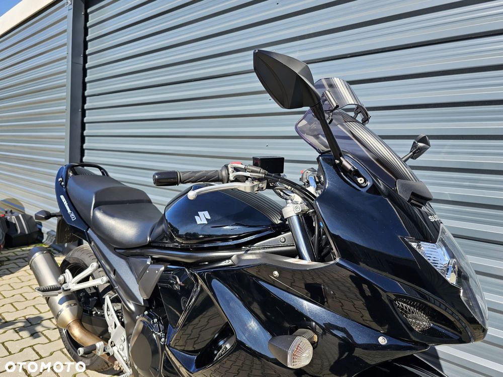 Suzuki GSX - 9