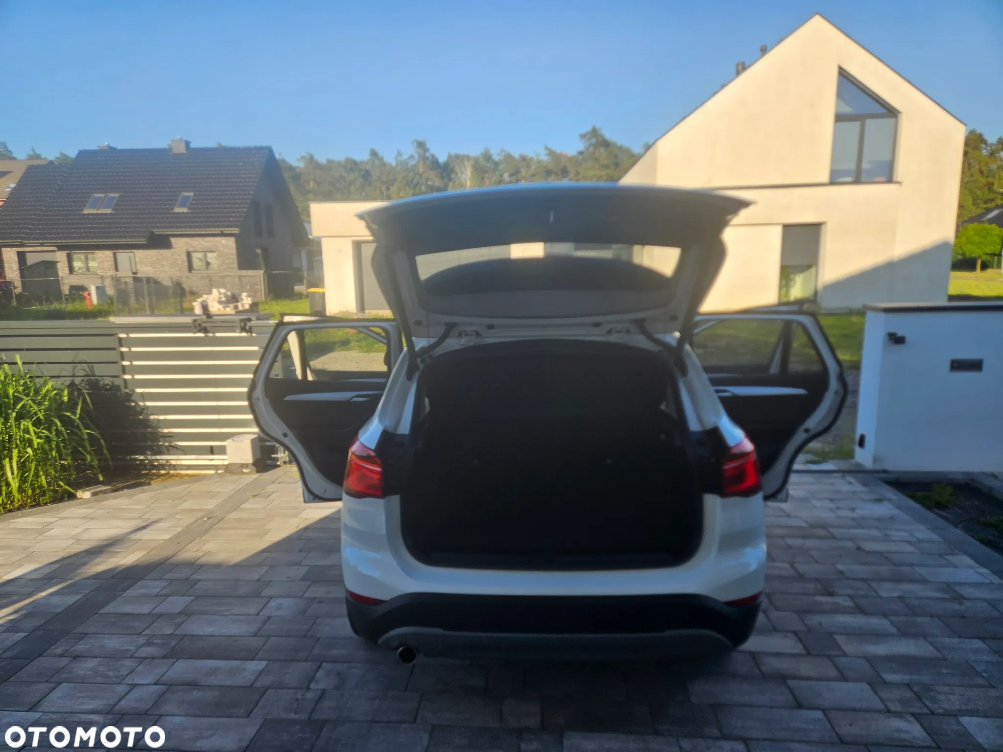 BMW X1 sDrive18i - 11