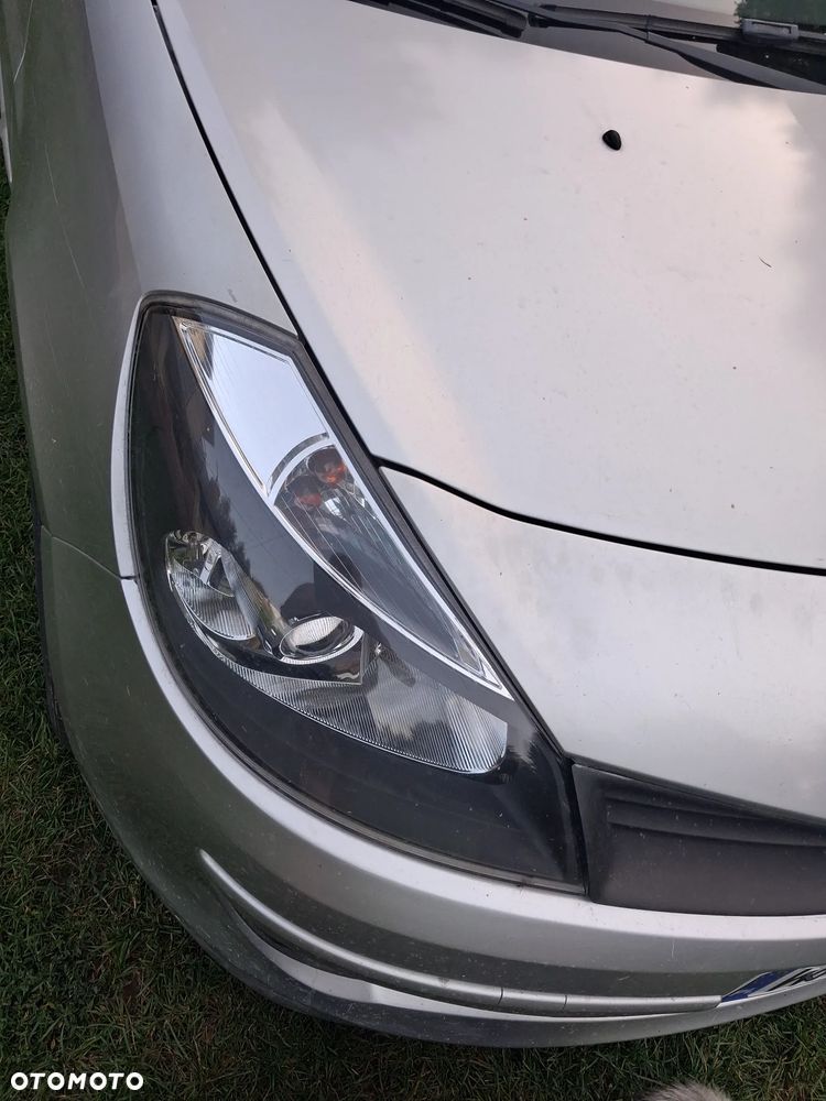 Renault Clio - 15