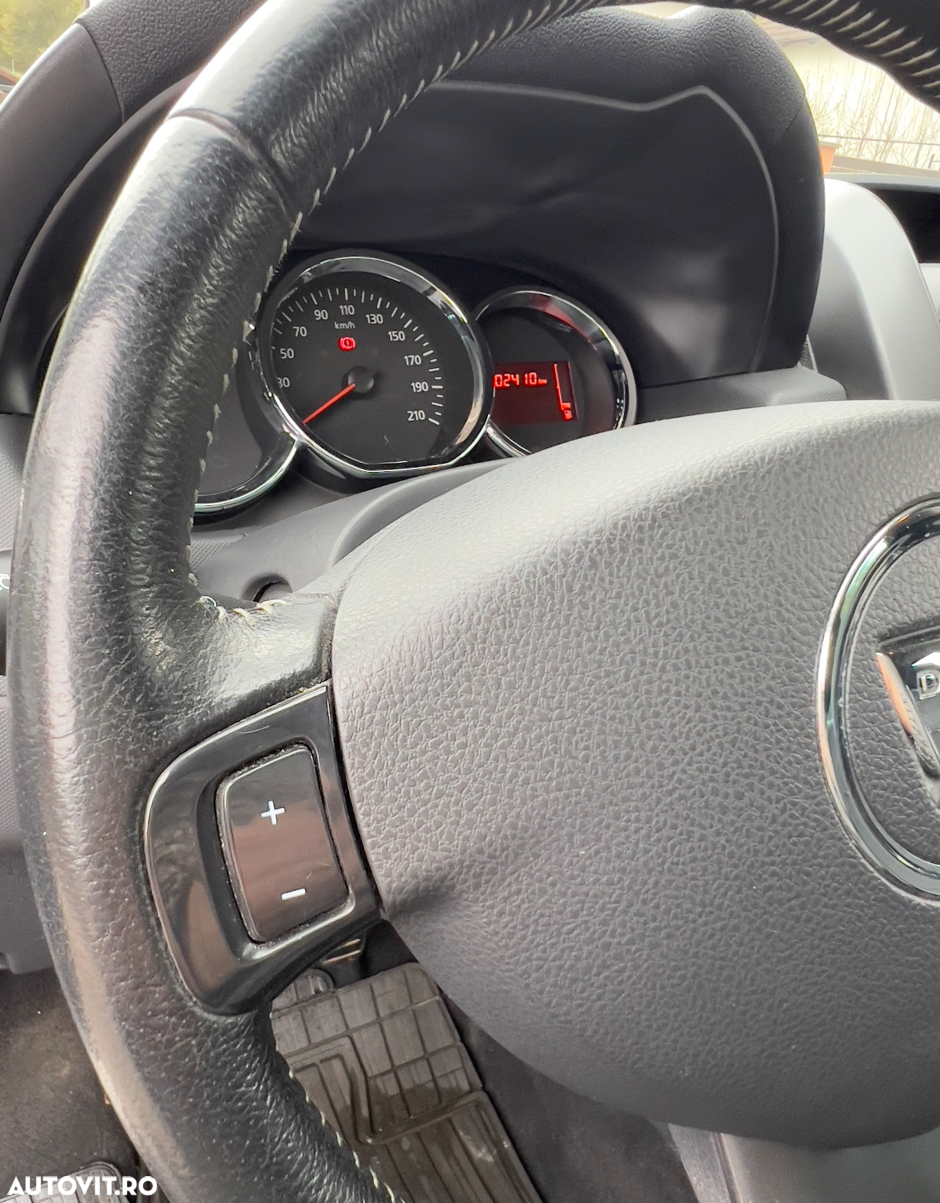 Dacia Duster TCe 125 4x2 Laureate - 31