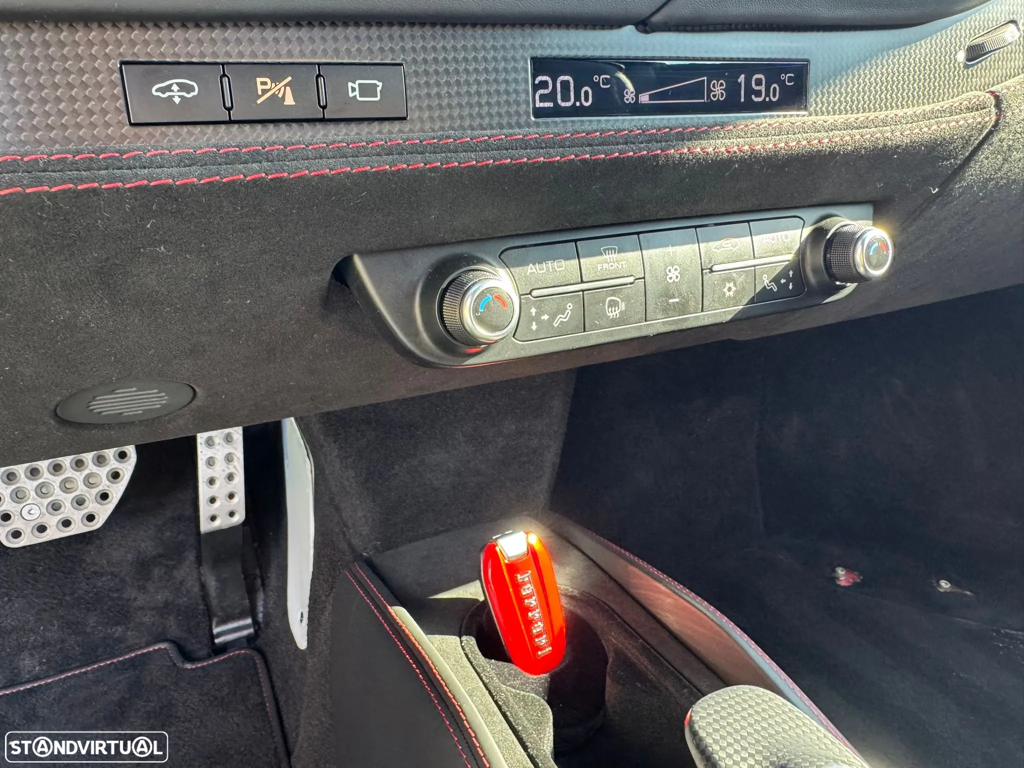 Ferrari F8 Tributo - 19