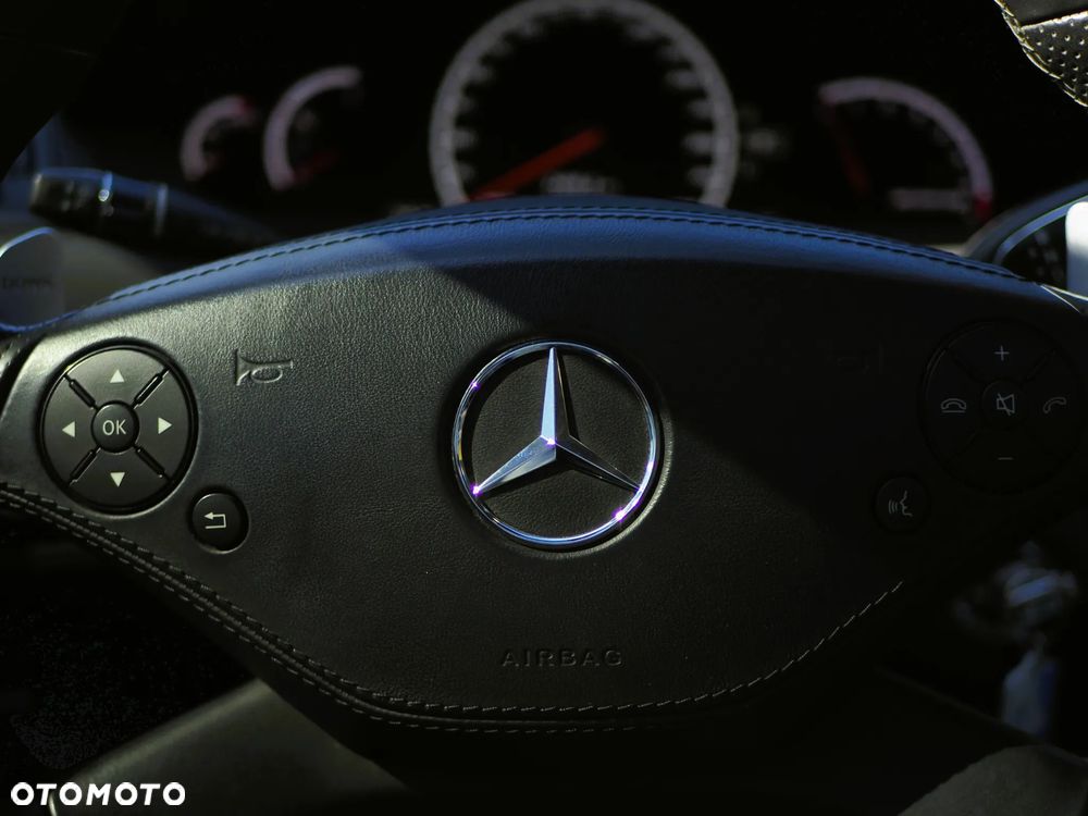Mercedes-Benz CL 63 AMG - 19