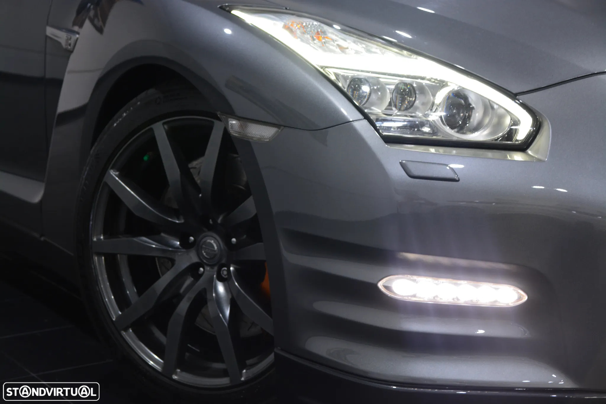 Nissan GT-R 3.8 V6 Black Edition - 13