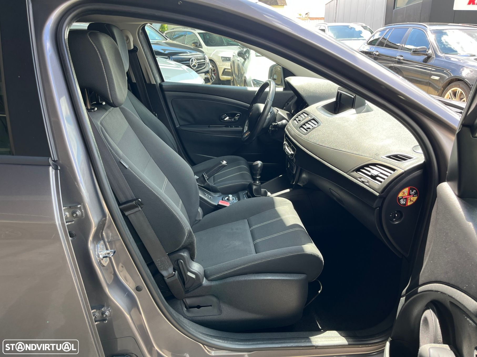 Renault Mégane Sport Tourer 1.5 dCi Comfort SS - 44