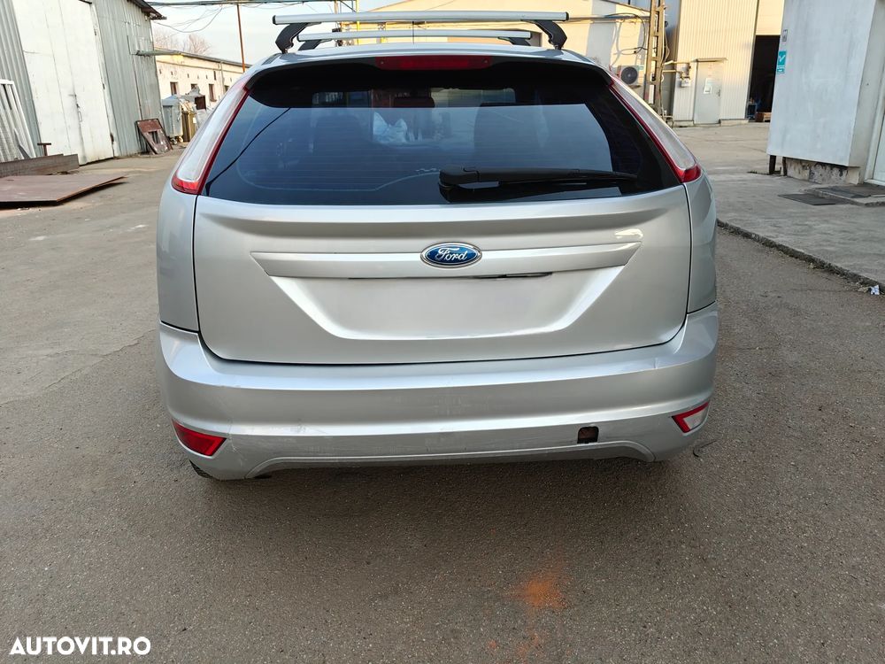 Ford Focus 1.6i Trend - 3