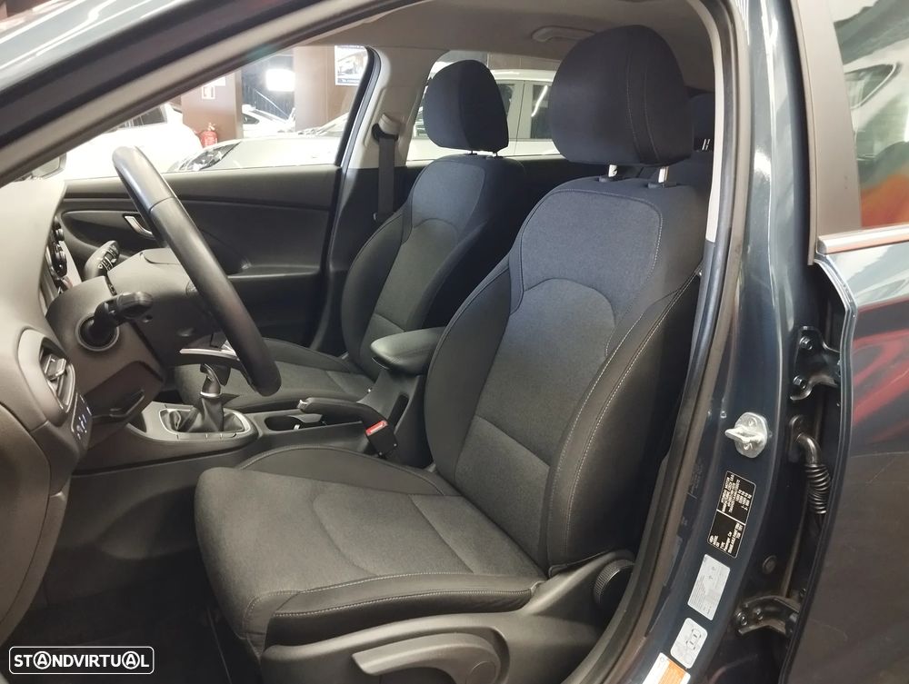 Hyundai i30 1.6 CRDI STyle - 16