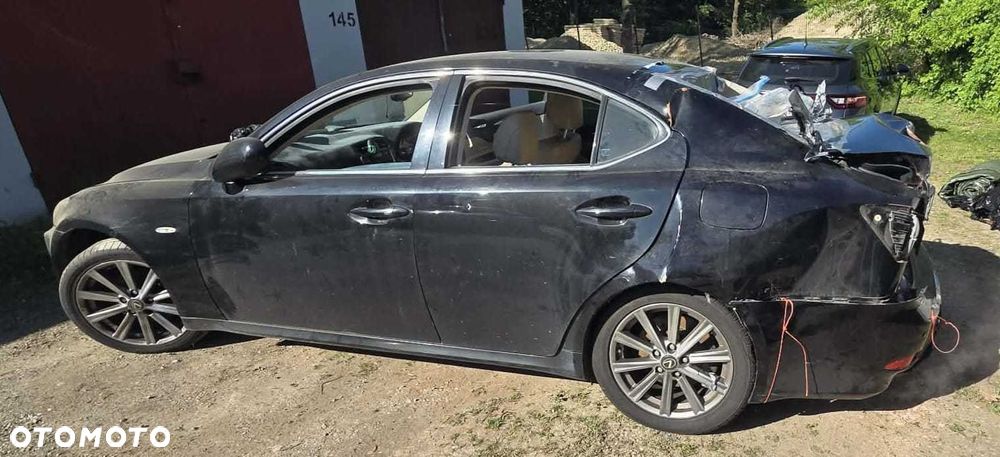 Lexus IS - 2