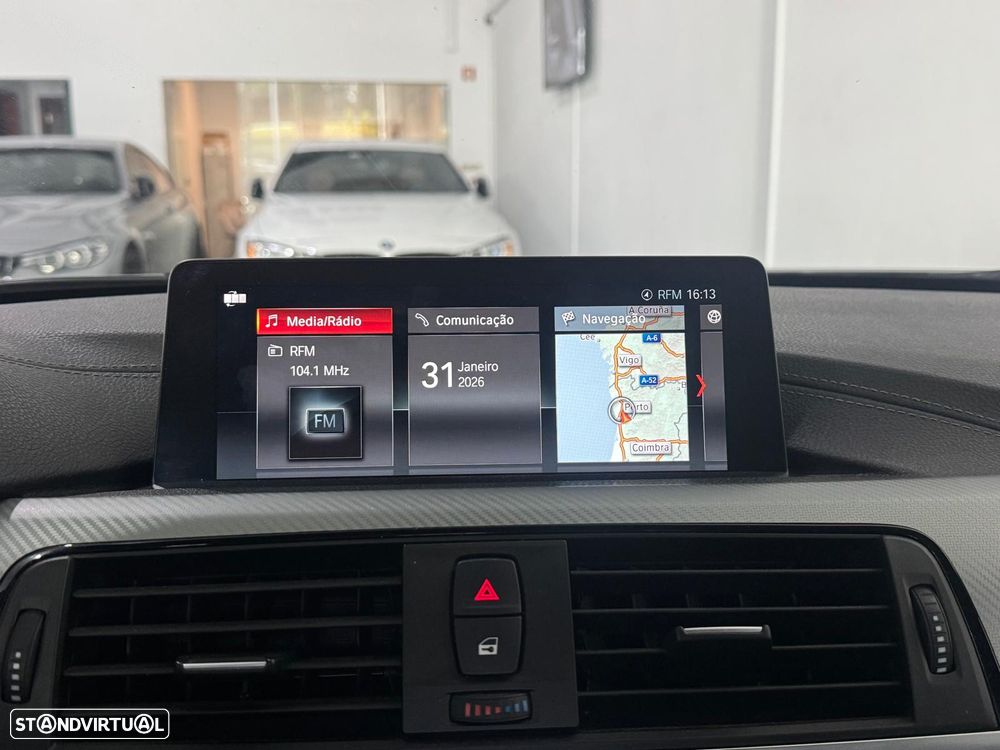 BMW 330 e iPerformance Pack M - 18