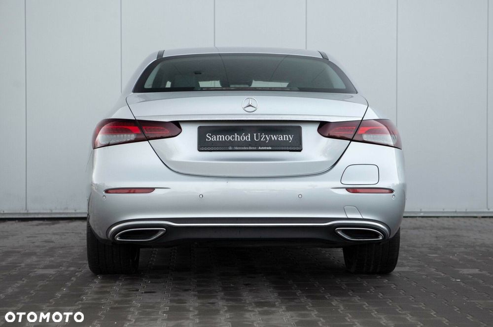 Mercedes-Benz Klasa E - 9