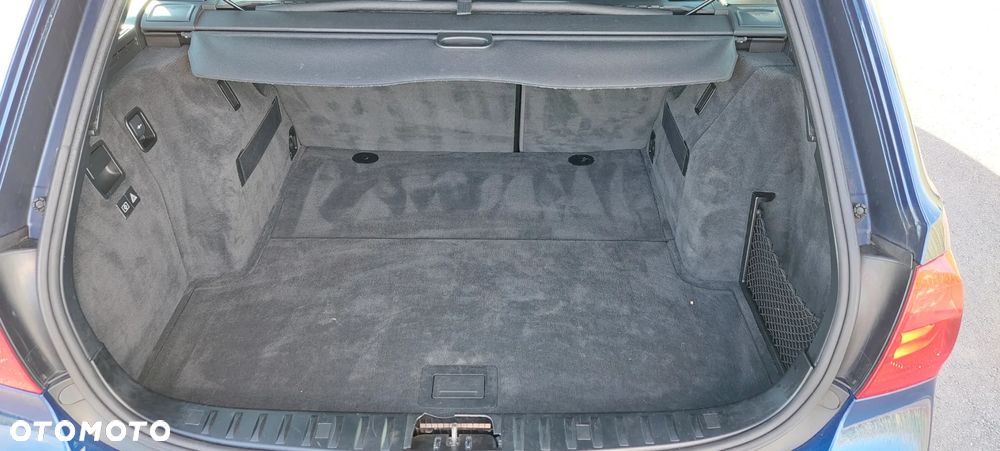 BMW Seria 3 335d DPF Edition Sport - 36