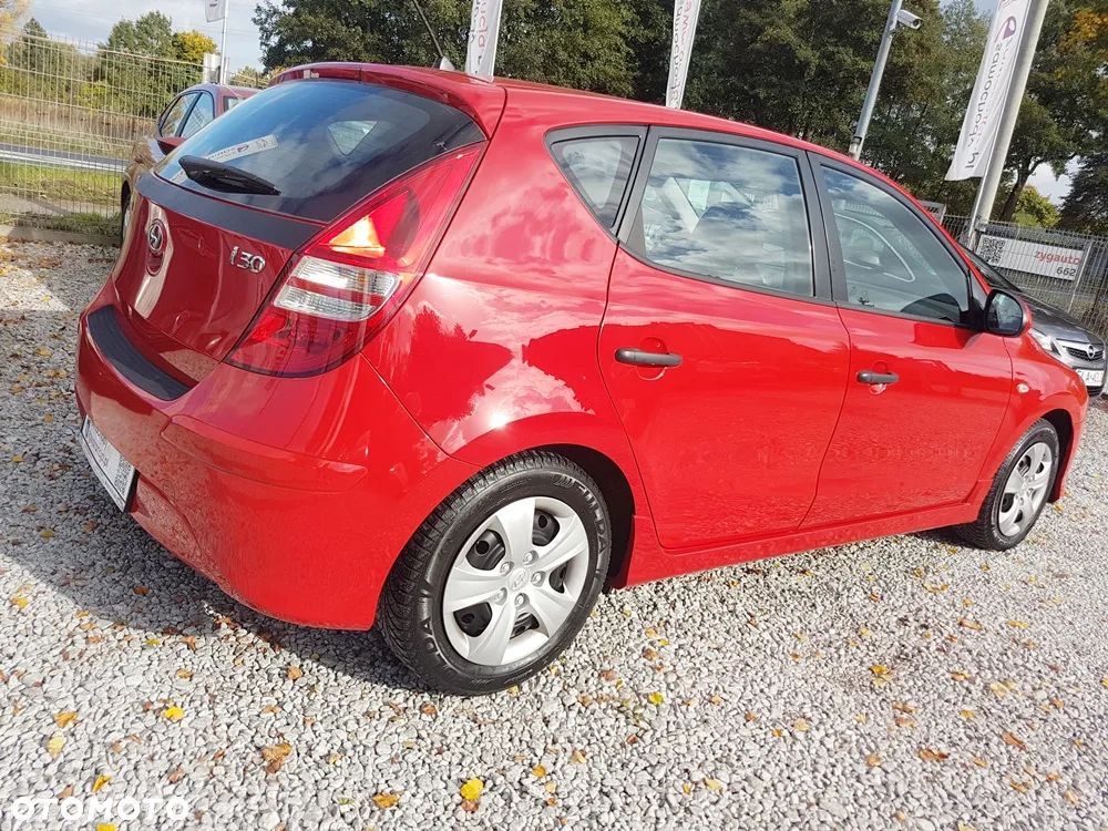 Hyundai i30 1.4 Blue Comfort - 28