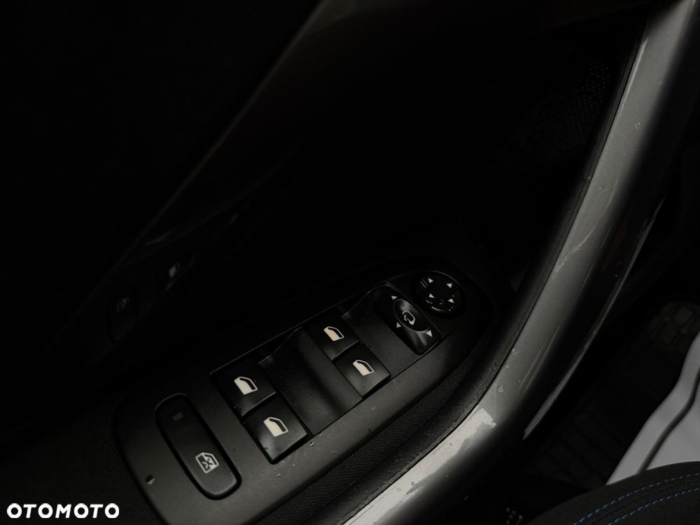 Peugeot 2008 PureTech 82 Style - 18