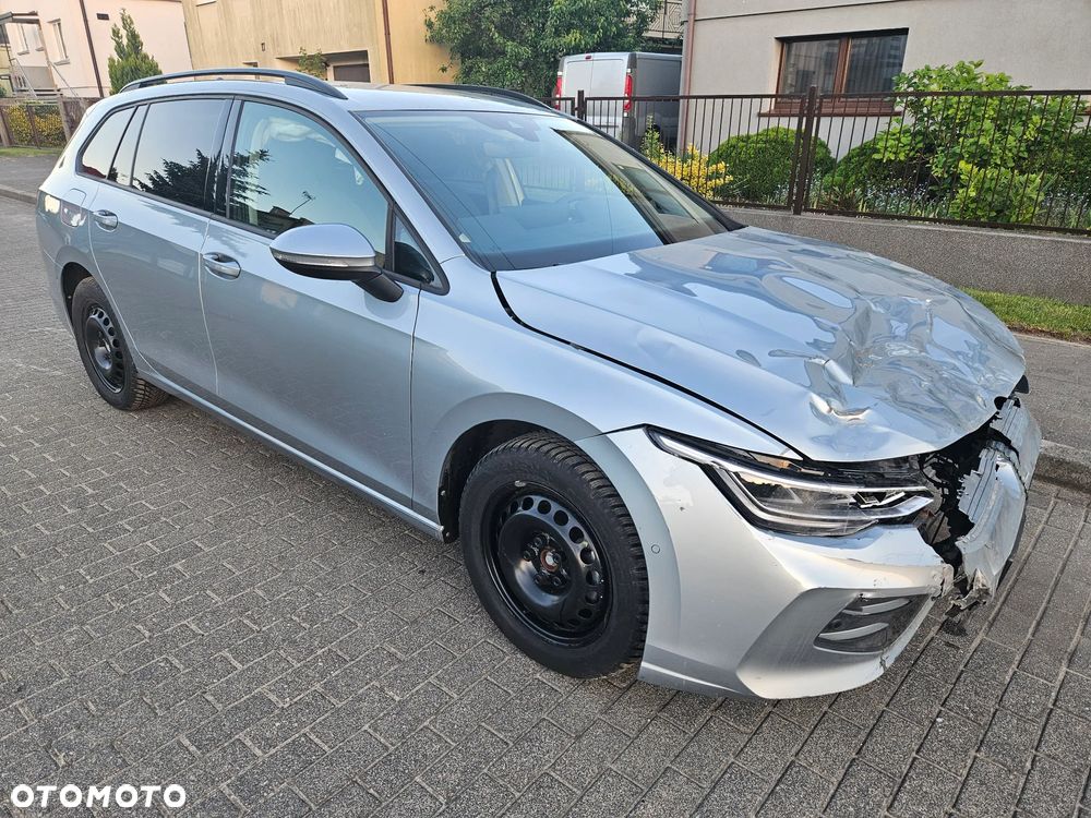 Volkswagen Golf 1.5 TSI Life Plus - 1