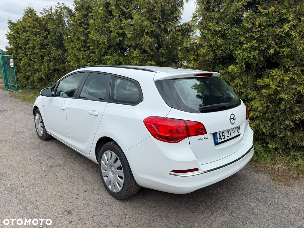 Opel Astra 1.6 Enjoy - 4