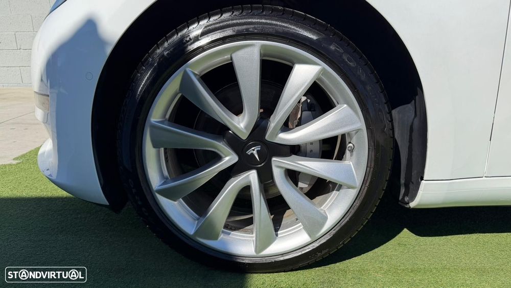 Tesla Model 3 Long-Range Dual Motor AWD - 14