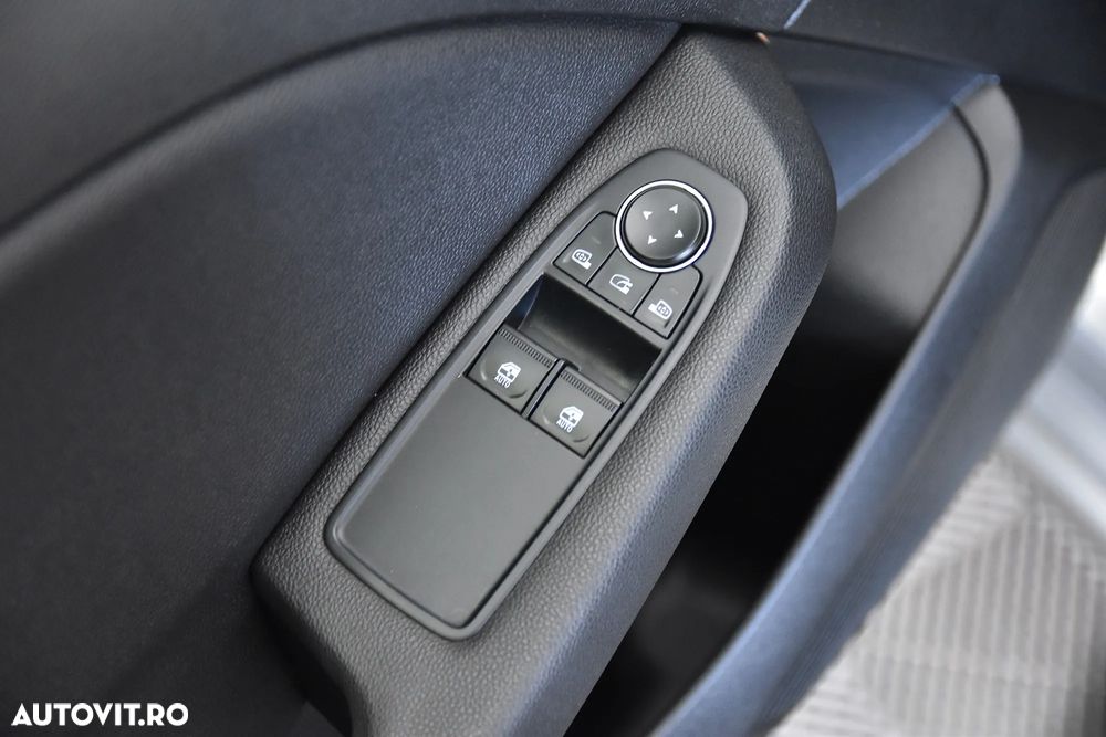 Renault Clio V SCe Life - 15