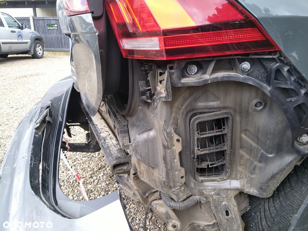 Volkswagen Tiguan - 8