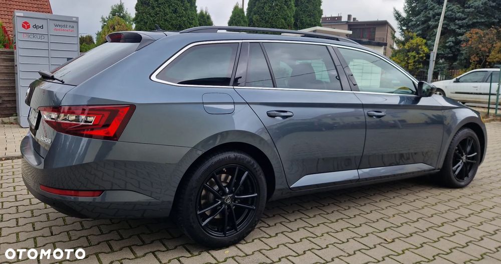 Skoda Superb 2.0 TDI DSG Style - 3