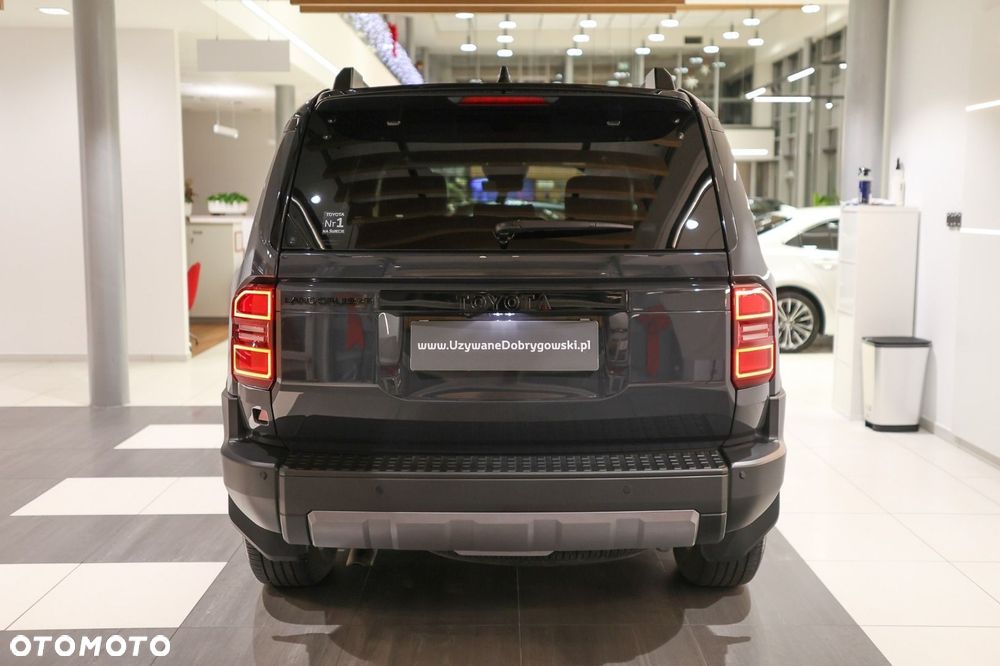 Toyota Land Cruiser - 6