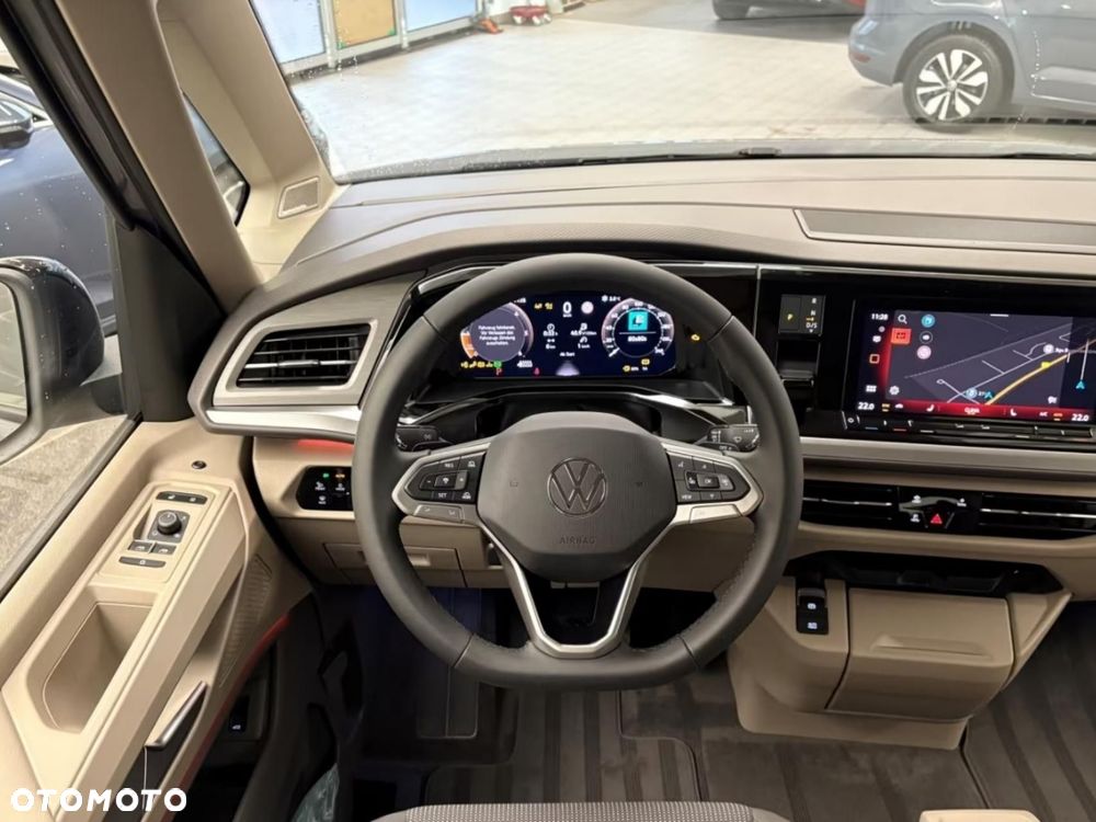 Volkswagen Multivan - 8