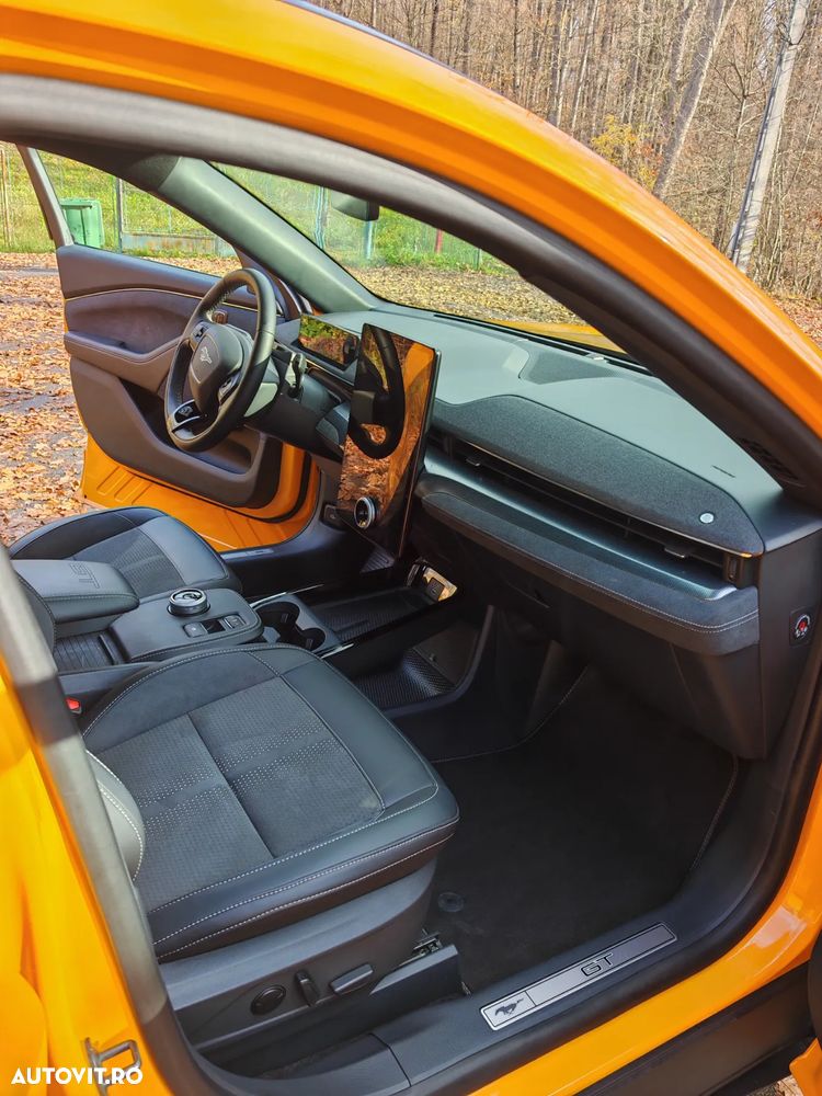 Ford Mustang Mach-E AWD GT - 7