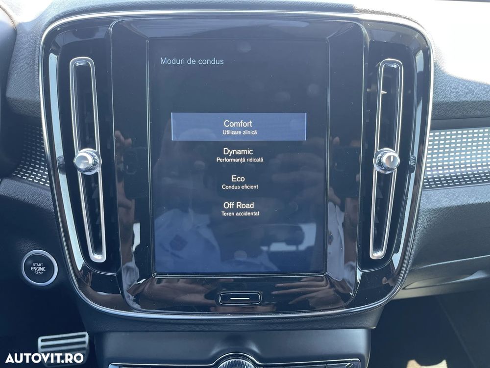 Volvo XC 40 D3 AWD R-Design - 27