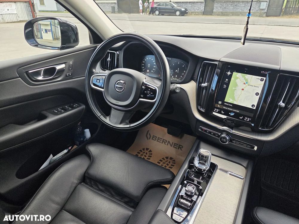 Volvo XC 60 B4 MHEV AWD Inscription - 10
