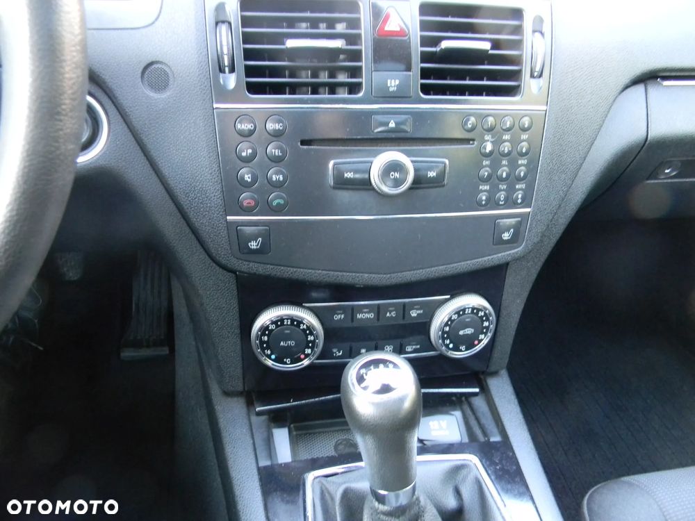 Mercedes-Benz Klasa C 200 CDI DPF Avantgarde - 21
