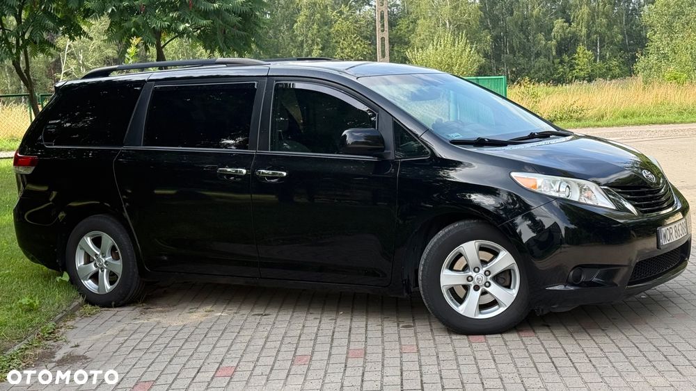 Toyota Sienna 3.5 V6 - 3