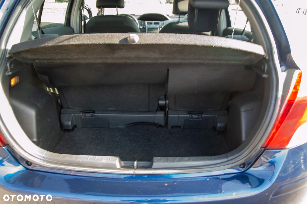 Toyota Yaris 1.33 Luna - 22