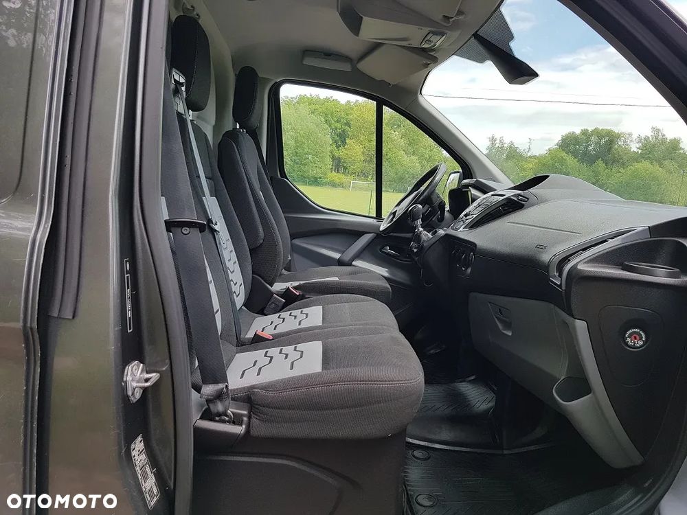 Ford Transit Custom - 13