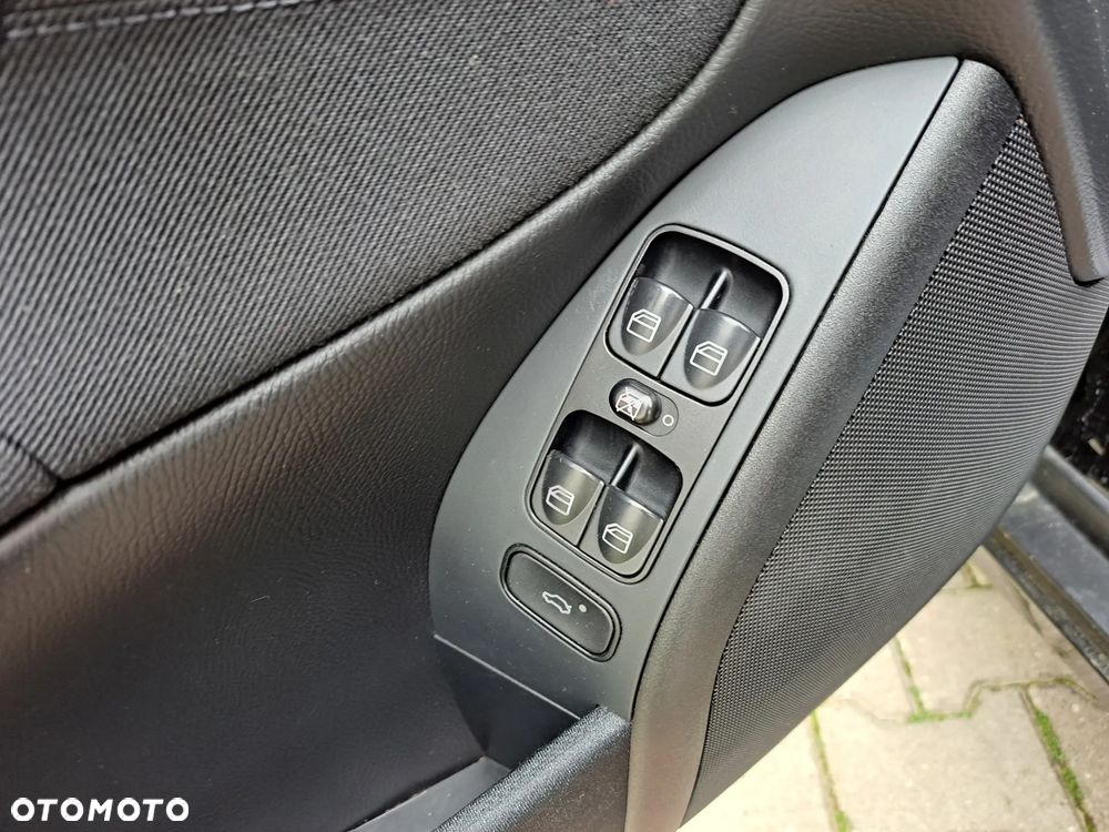 Mercedes-Benz Klasa C - 19