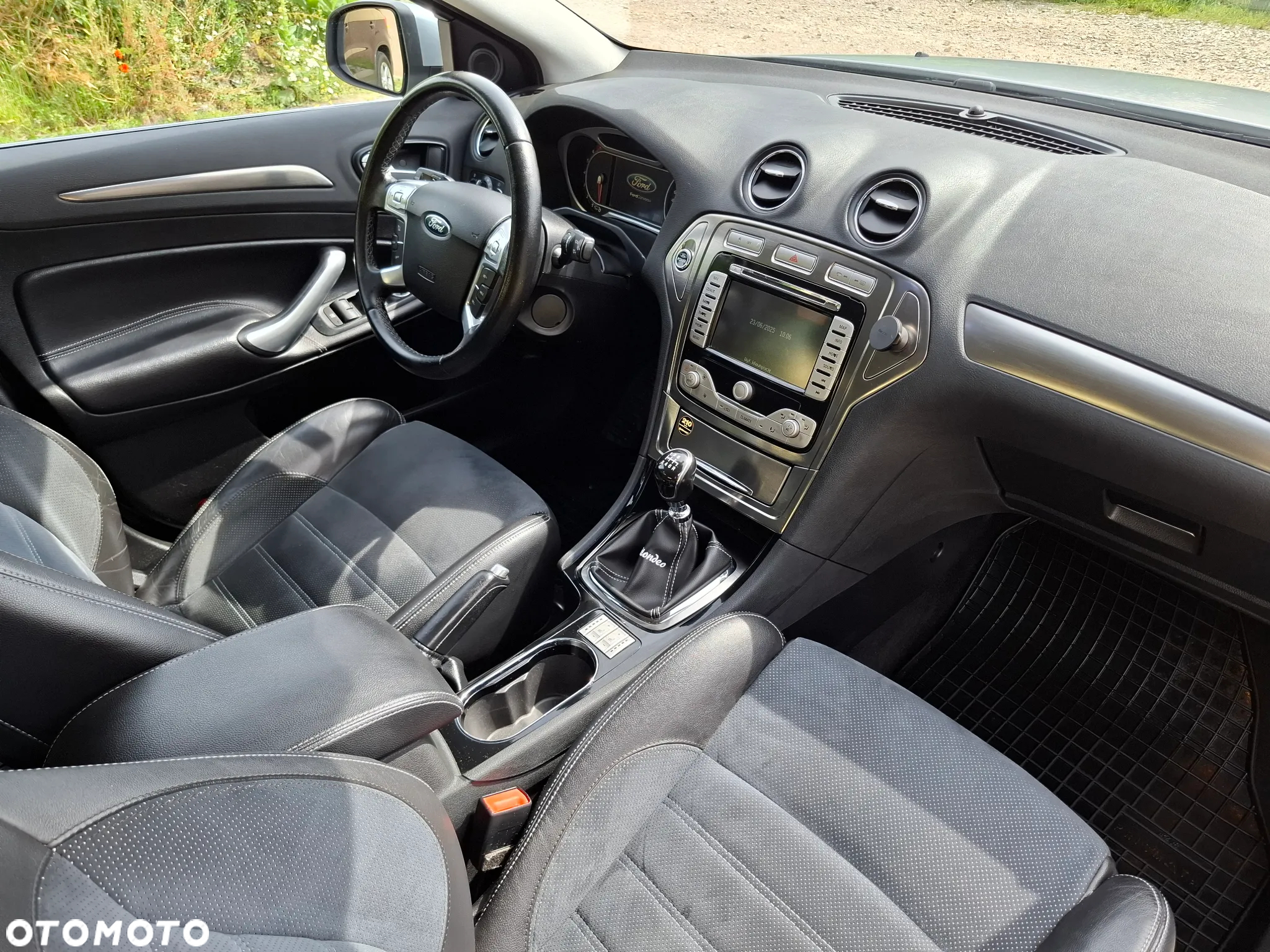 Ford Mondeo 2.5 Titanium X - 26
